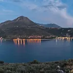 Petra & Fos Boutique & 4*