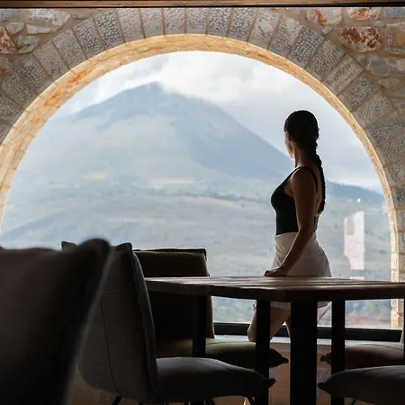 Petra & Fos Boutique &