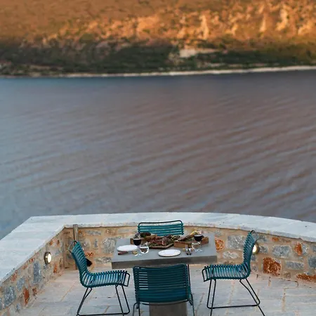 Ξενοδοχείο Petra & Fos Boutique &