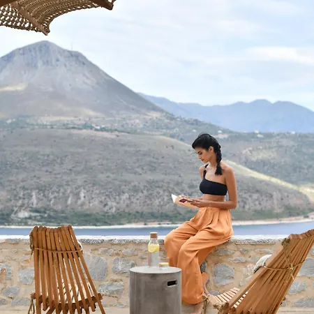 Petra & Fos Boutique & 호텔