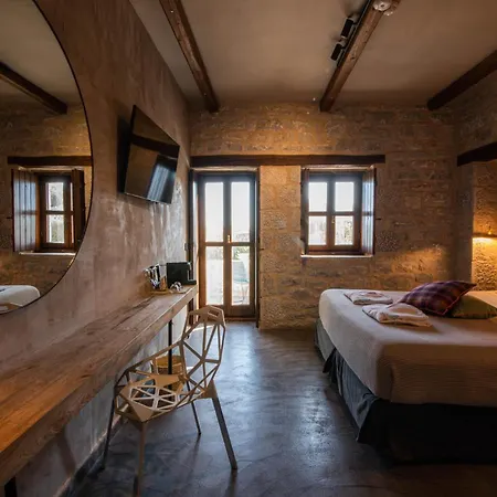 Petra & Fos Boutique & 4* 이틸로