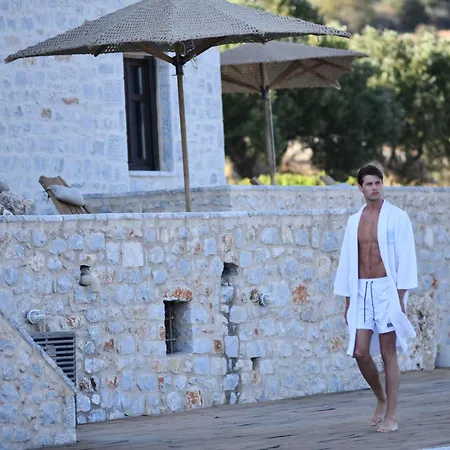 Ξενοδοχείο Petra & Fos Boutique &