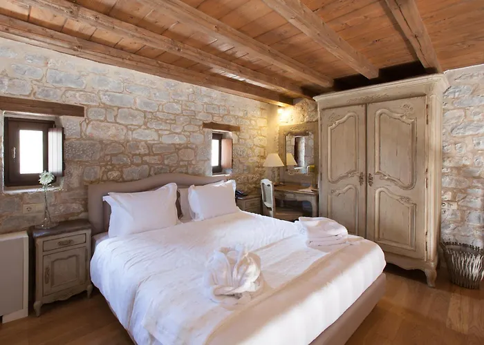 Petra & Fos Boutique & Hotel Oítilon