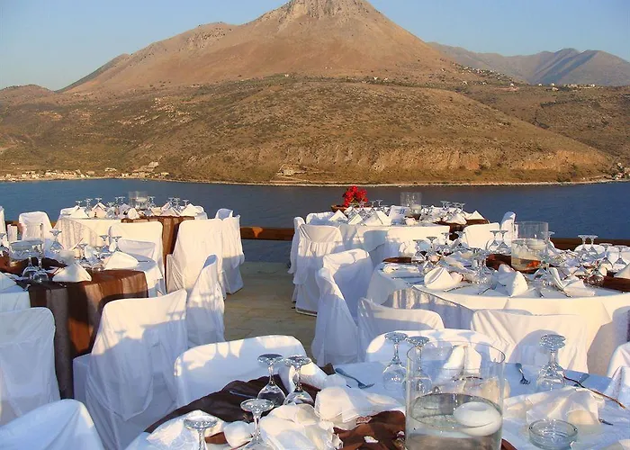 Petra & Fos Boutique & Hotel