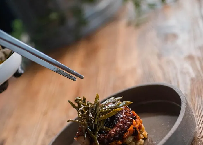 Petra & Fos Boutique & מלון