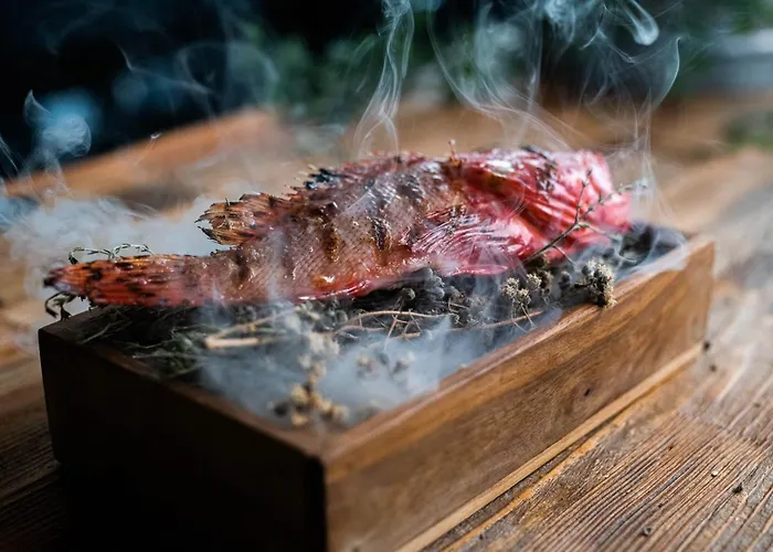 Petra & Fos Boutique & Oítilon