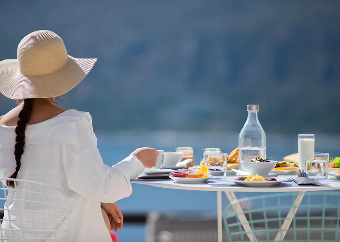 מלון Petra & Fos Boutique & אויטילון