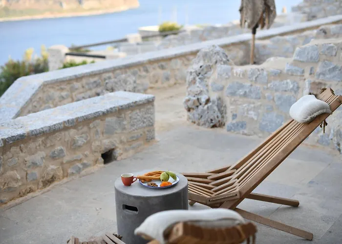 מלון Petra & Fos Boutique & 4*