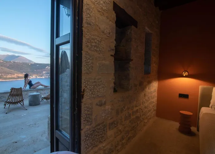 Petra & Fos Boutique & Hotel Oítilon