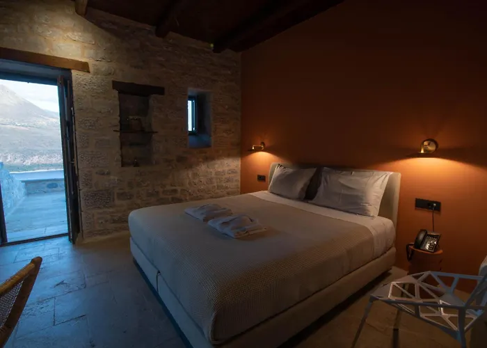 Petra & Fos Boutique & Hotel 4*