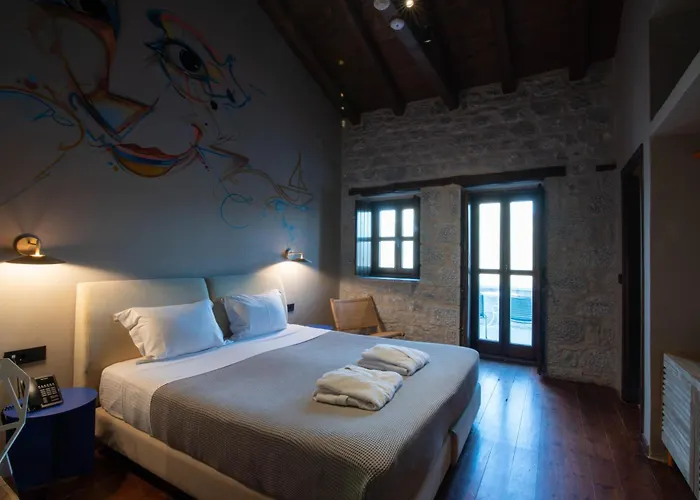 Hotel Petra & Fos Boutique & 4*