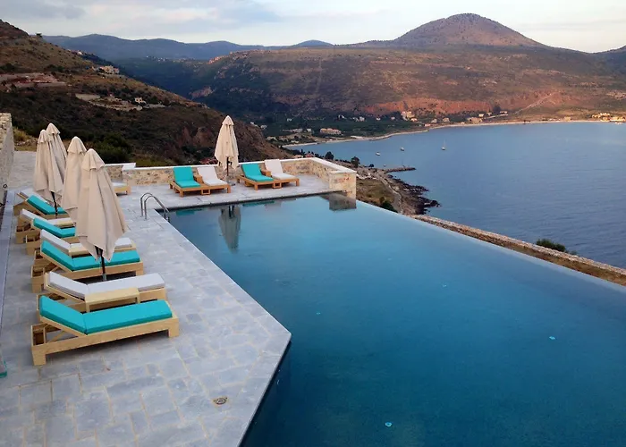 Petra & Fos Boutique & Hotel Oítilon