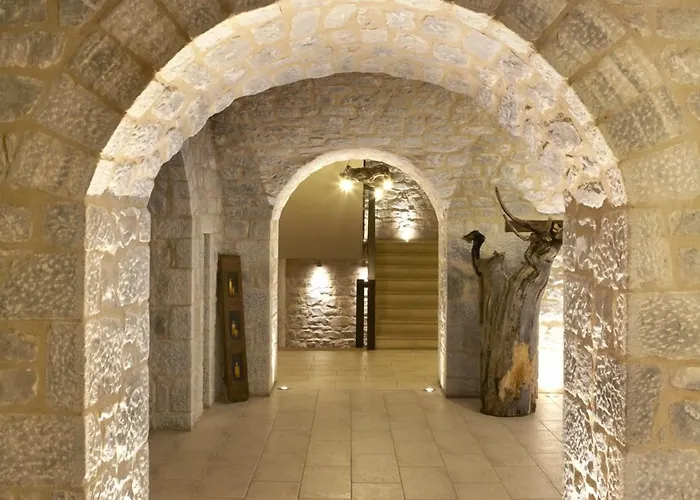 Petra & Fos Boutique & מלון אויטילון